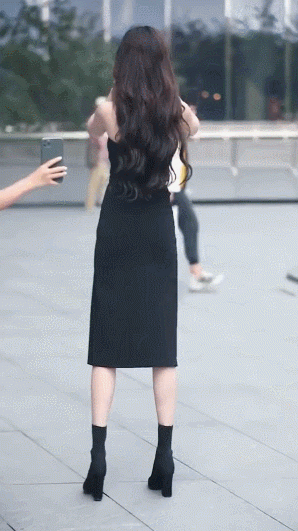 转身必须足够惊艳